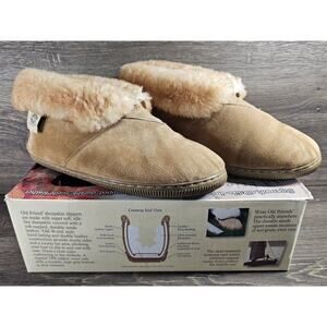 Old Friend Footwear Warm Bootee Genuine sheepskin slippers Lady 10 - Men 8
